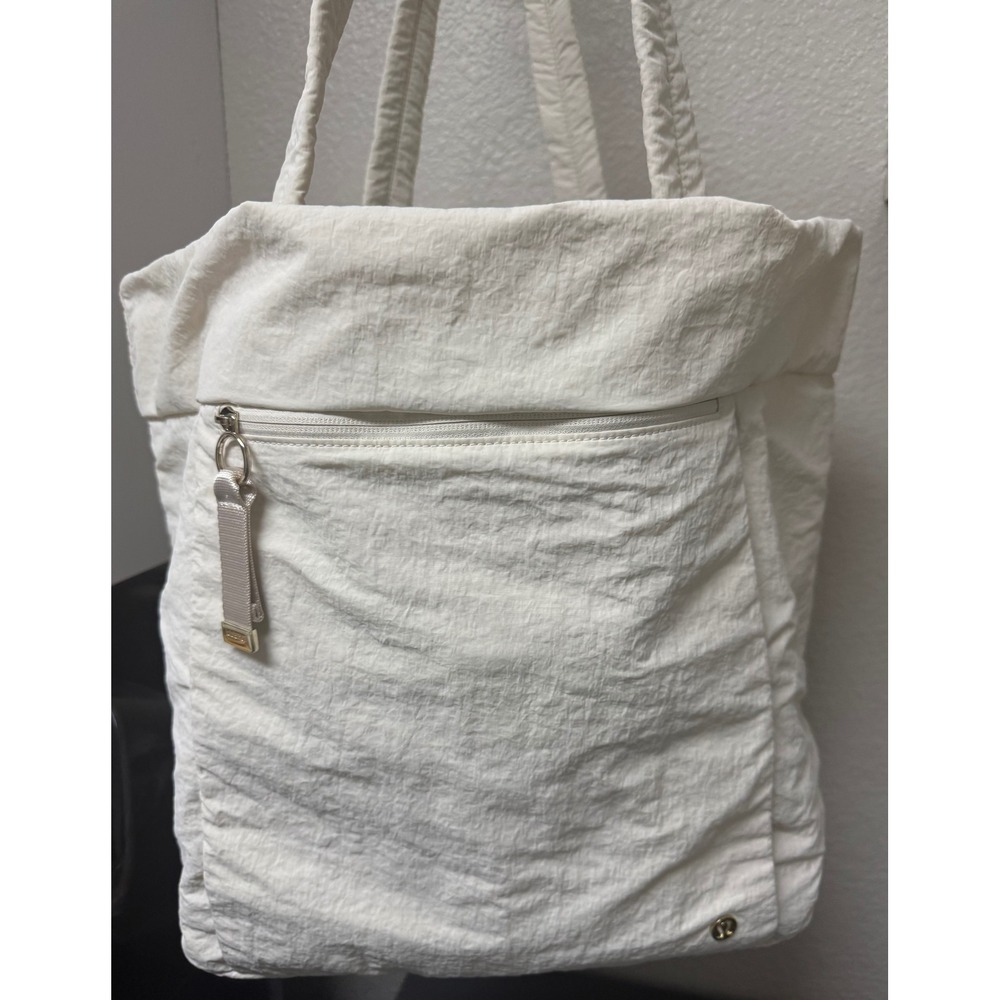 Lululemon On My Level Carryall Tote Bag 27.5L Ivory Gym Travel Shoulder Bag XL